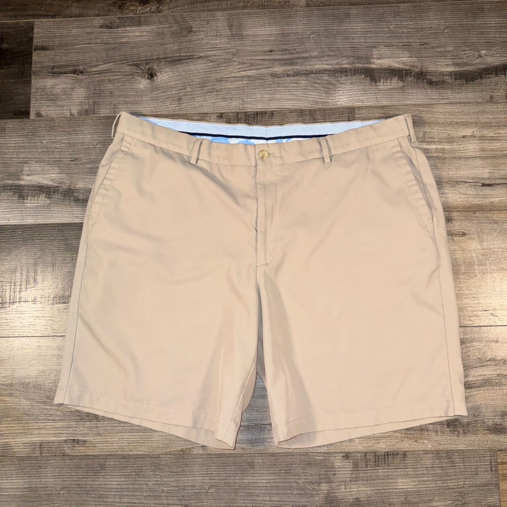 Peter Millar Mens Khaki Golf Shorts Size 42 Performance Stretch Flat Front